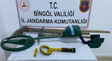 Bingöl’de kaçak kazı yapan 2 kişi yakalandı