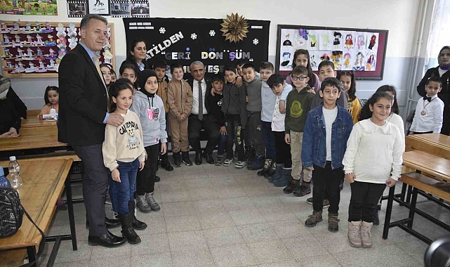 Bitlis'te 92 bin 521 öğrenci karne heyecanı yaşadı