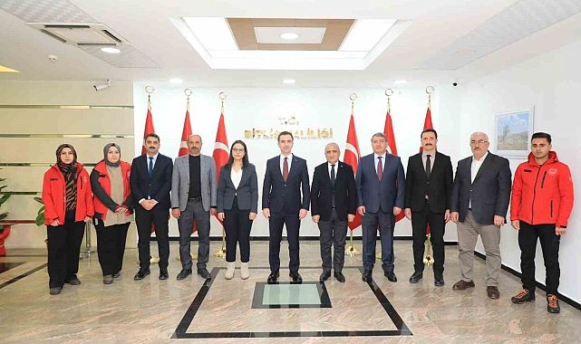 Bitlis'te "Birlikten Geleceğe Projesi" öğrencilerle buluşuyor