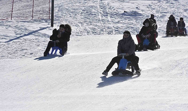 Bitlis'teki kayak merkezinde yarıyıl yoğunluğu
