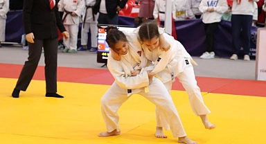 Büyükşehir’in sporcuları turnuvadan 7 madalya ile döndü