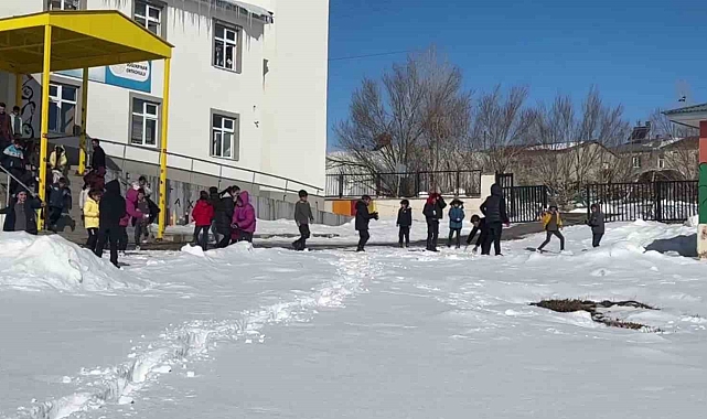 Çat'ın Soğukpınar ilk ve ortaokulunda örnek proje: Eğitimde değişim rüzgarı