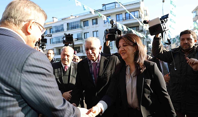 DEM Parti İmralı Heyeti, Ahmet Davutoğlu ile görüştü