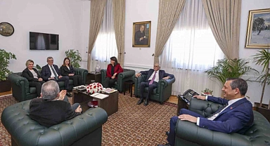 DEM Parti’nin İmralı heyeti Özgür Özel’i ziyaret etti