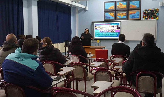 Edirne’de veliler haftanın 1 günü okula gidiyor