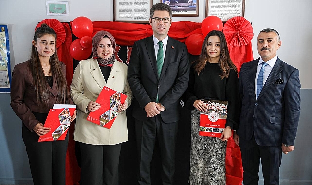 Erciş Kaymakamı Karaloğlu Karne Sevincine Ortak Oldu