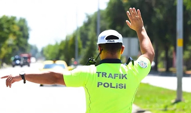 Erzincan Refahiye'de yolcu otobüsleri denetlendi