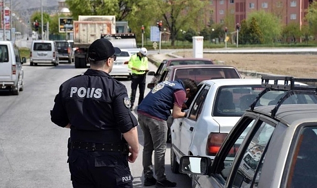Erzincan'da 33 Yıl 11 Ay Hapis Cezası Olan 14 Kişi Yakalandı
