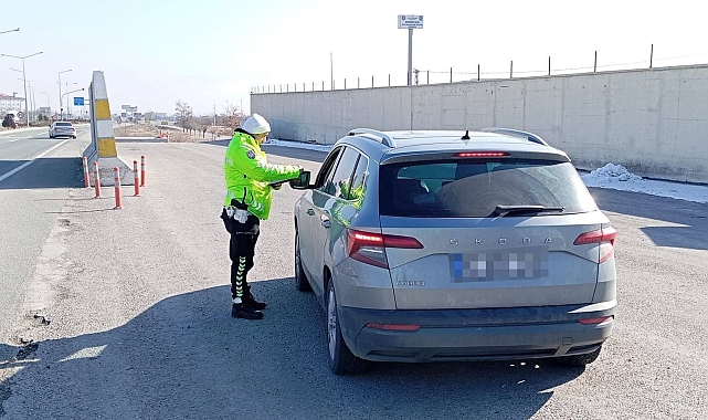 Erzincan'da şehirlerarası yollarda emniyet kemeri denetimi gerçekleştirildi