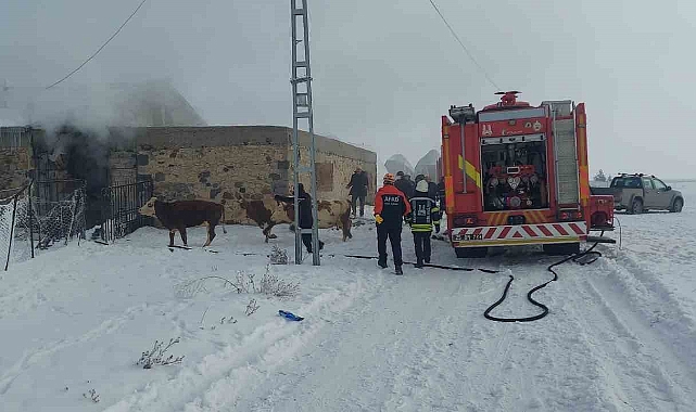 Erzurum’da ahır yangını