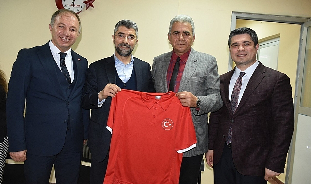 Erzurum'da Altınok ve Küçükoğlu'na formalı teşekkür