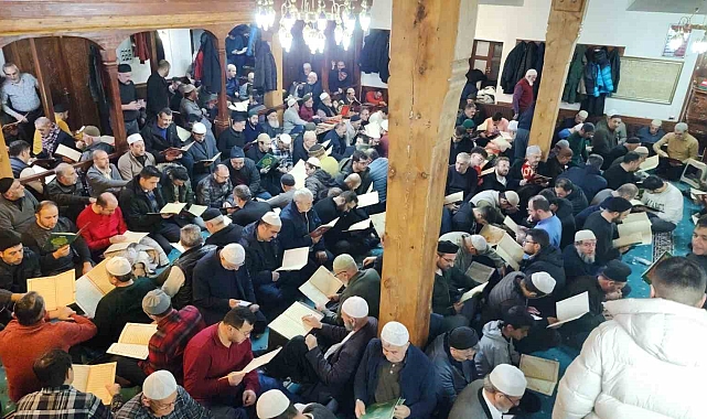 Erzurum'da yüzyıllardır devam eden 1001 hatim geleneği: 3 ayları Kur'an-ı Kerim ile karşıladılar