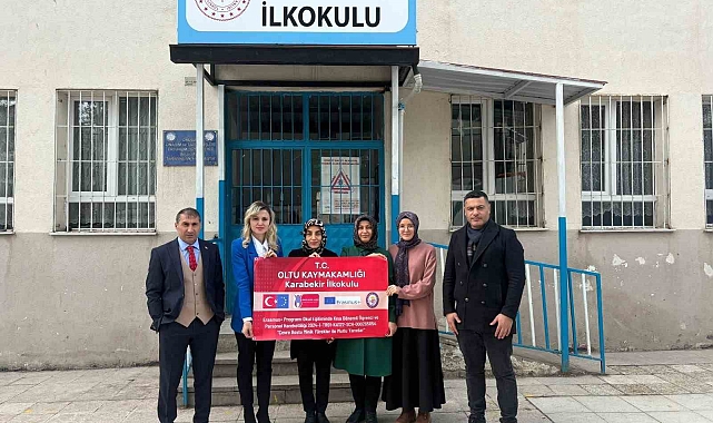 Erzurum'un Oltu İlçesinde Karabekir ilkokulu öğretmenleri Prag yolcusu