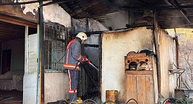 Ev yangını korkuttu