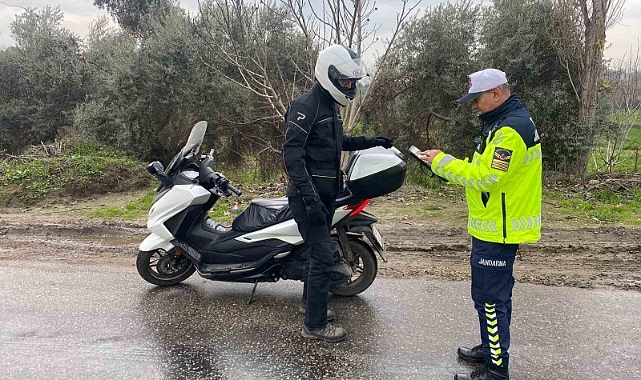 İncirliova’da jandarmadan motosiklet sürücülerine bilgilendirme