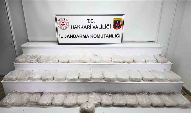 Jandarma 49 kilo metamfetamin ele geçirildi