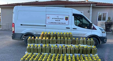 Jandarma sahte zeytinyağı ve salça ele geçirdi