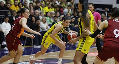 Kadınlar basketbolda derbi heyecanı