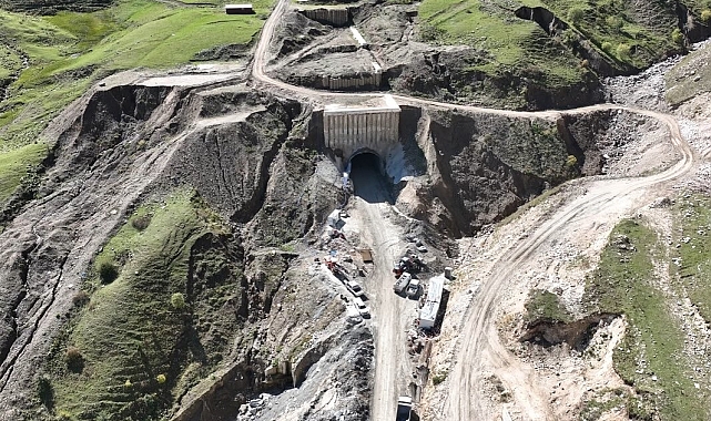 Karayolları Bölge Müdürlüğü  Erzurum'da 5 tünelde çalışma sürdürüyor