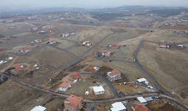 Kıraç Mahallesi'nde yol çalışmaları tamamlandı