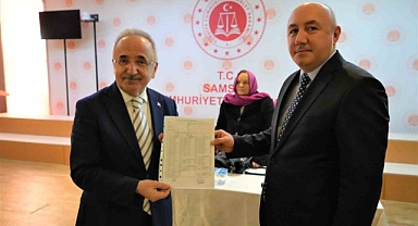 Mehmet Köse, mazbatasını aldı