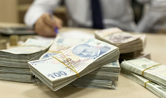 Milyonlarca emekliyi etkileyecek düzenleme: En düşük emekli maaşı teklifi Melis'te