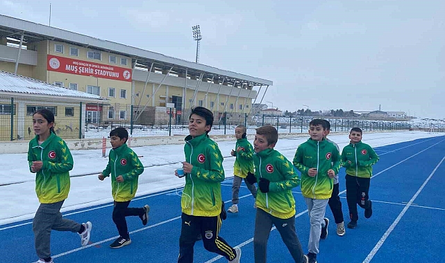 Muş Gençlik ve Spor İl Müdürlüğü bünyesinde Atletizm antrenmanları devam ediyor
