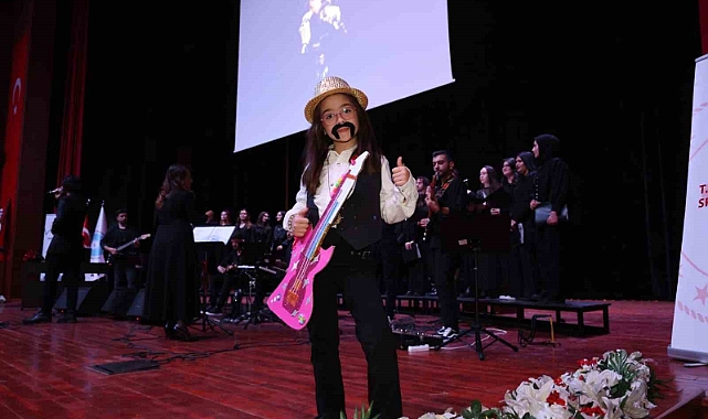 Niğde’de Barış Manço Anma Konserine büyük ilgi