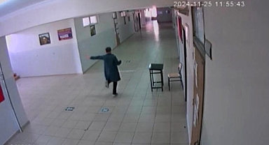 Nöbetçi öğrenci okulda can sıkıntısını halay çekerek atlattı