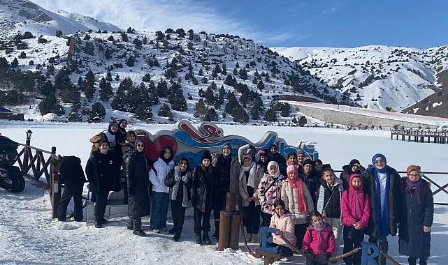 Okulumuz Ergan, dersimiz kayak