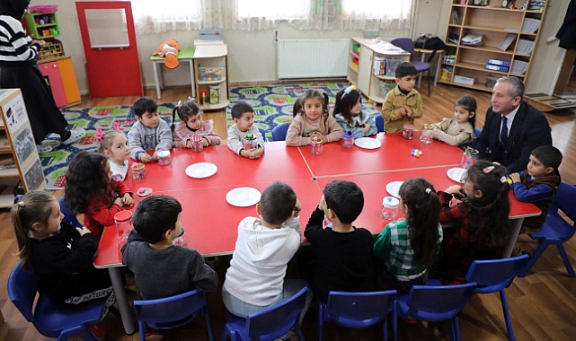 "Okuyan Şehir Ağrı" projesi kapsamında öğrencilere kitap okutuluyor