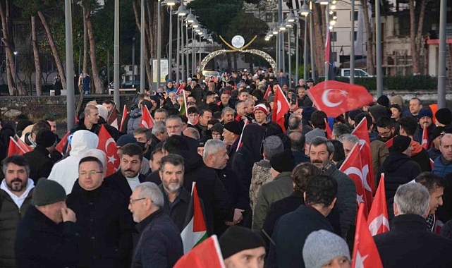 Ordu’da vatandaşlar yeni yılın ilk sabahında Gazze için toplandı