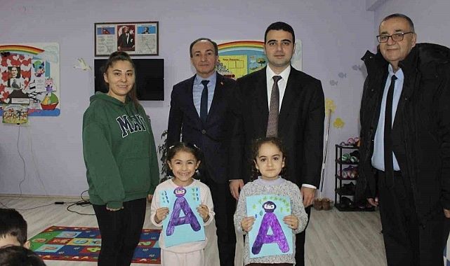 Osmaneli Kaymakamı minik öğrencilerle buluşmaya devam ediyor