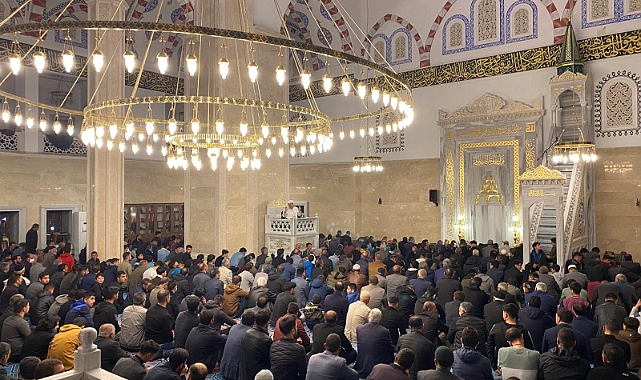 Patnos'ta Regaip Kandili Dualarla İdrak Edildi