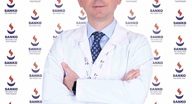 Prof. Dr. Balık, Doç. Dr. Borazan ve Opr. Dr. Melik, SANKO Üniversitesi Hastanesi’nde