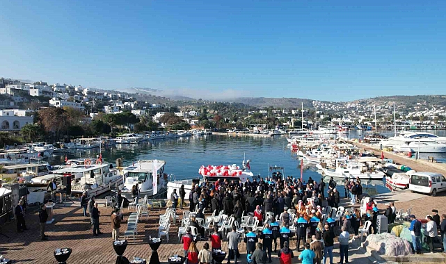 Reis 48, dualarla denize indirildi