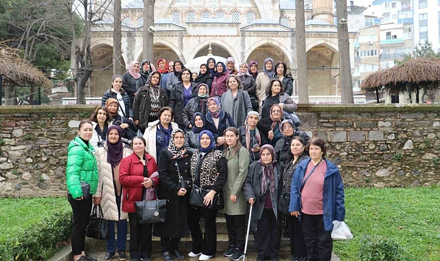 Saruhanlılı kadınlar Manisa’yı adım adım gezdi