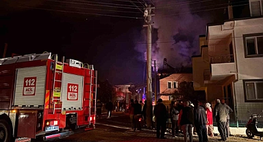 Seydikemer’deki çatı yangını korkuttu