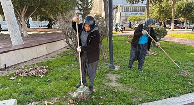 Silifke’de park ve yeşil alanlar bakıma alındı