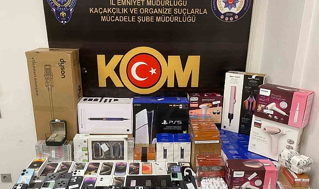 Şırnak’ta 50 kilo metamfetamin ele geçirildiŞırnak’ta terör, kaçakçılık, asayiş ve narkotik operasyonlarında emniyet ekipleri tarafından 35 şüpheliye işlem yapılırken terör operasyonlarında ise 1 şüpheli tutuklandı. Yapılan narkotik operasyonlarında 50 ki