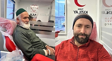 Tavşanlı’da baba oğul kan bağışladı