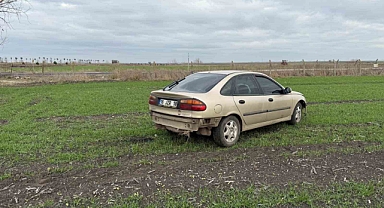 Tekirdağ’da otomobil tarlaya uçtu: 1 yaralı