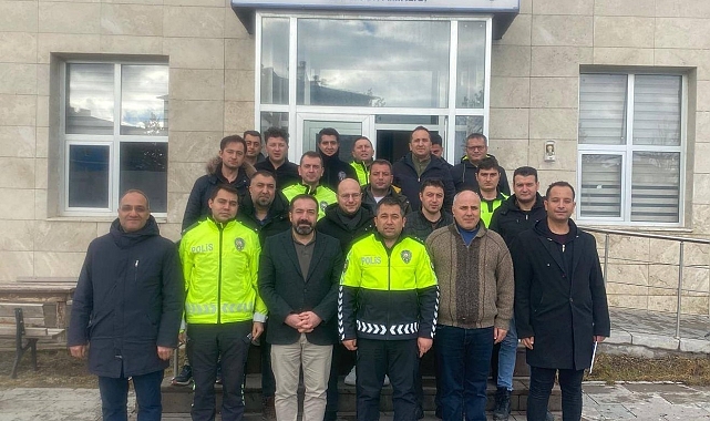 "Trafik Denetimlerinde Halkla İlişkiler" eğitimi verildi