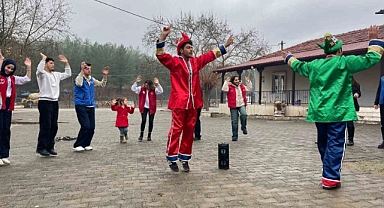 Ula’da minik yetenekler sanat ve sporla şekilleniyor