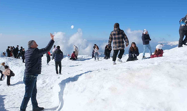 Üniversite sınavına hazırlanan öğrenciler, teleferikle stres attı