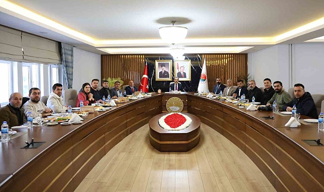 Vali Ekici: “Gazetecilik zor bir meslek”