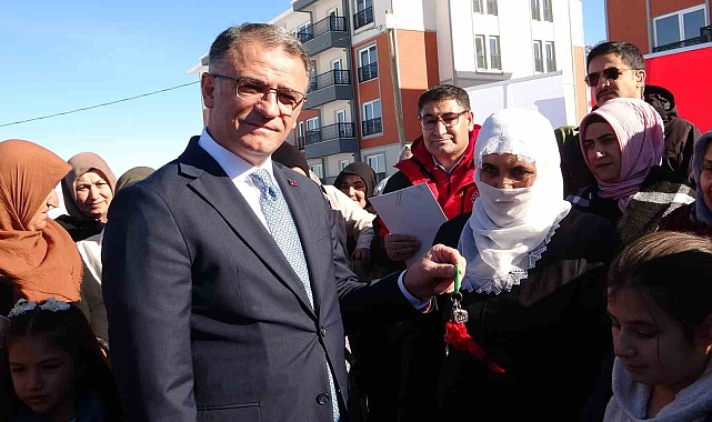 Van'da eşini kaybetmiş ihtiyaç sahibi 51 kadın evlerine kavuştu