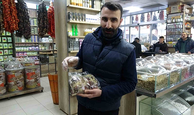 Van'da soğuk hava aktarlara ilgiyi artırdı