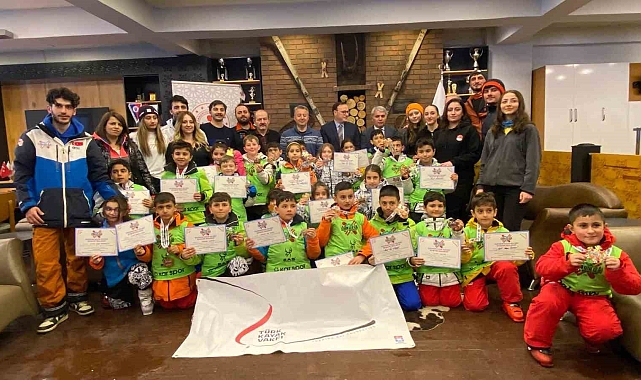 Yakutiye'de "Kar Tanesi" projesiyle öğrenciler kayak sporuyla buluşuyor