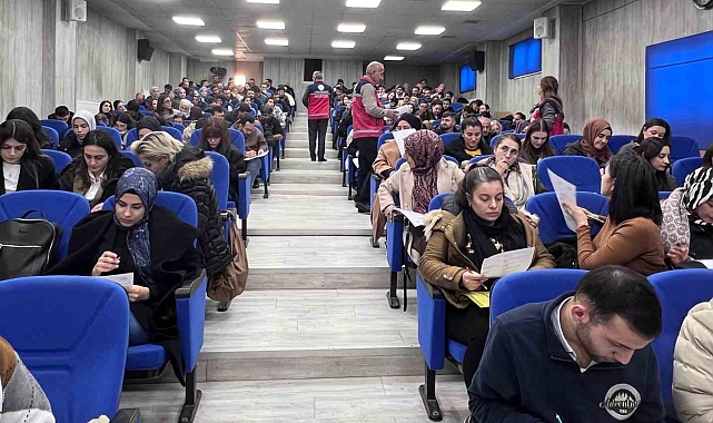 Yeni atanan öğretmenlere seminer verildi Hkkari'de